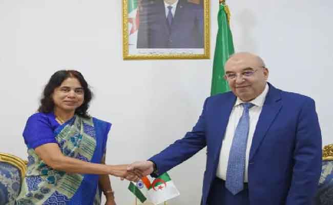 قويدري يستقبل  سفيرة الهند بالجزائر