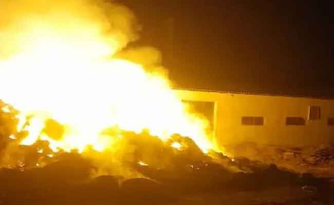 نشوب النيران في إسطبل للمواشي يخلف مصرع طفل بتامنغست