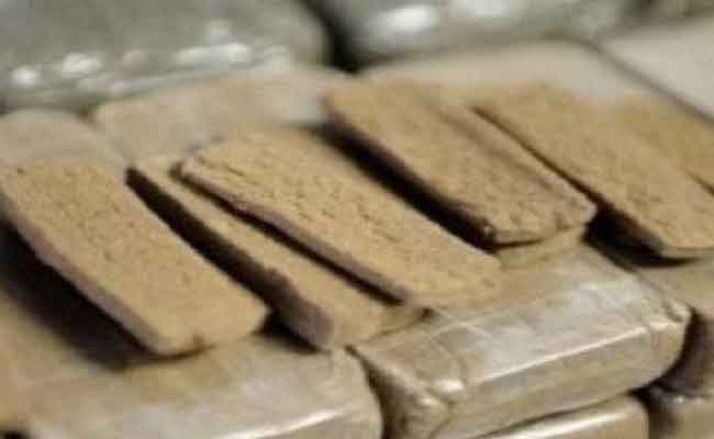 تفكيك شبكة إجرامية تحترف المتاجرة في المخدرات بسطيف