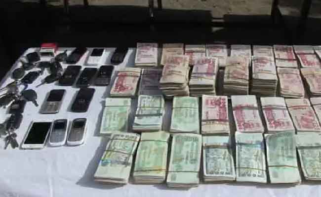 تفكيك شبكة إجرامية تحترف تزوير النقود وحجز قرابة 76 مليون مُزوّرة بالعاصمة