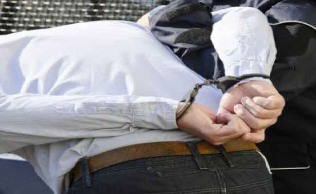 توقيف خمسيني في حوزته 2030 كبسولة من المؤثرات العقلية ومسدس بسطيف