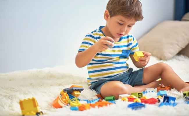 لماذا يتوجب عليك تعقيم ألعاب الأطفال؟ وطرق مفيدة اتبعيها…