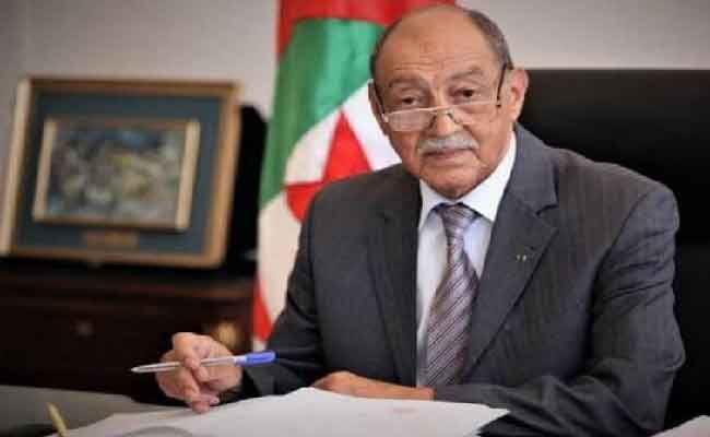 بلحاج يستقبل وفدا عن المحكمة الدستورية لجمهورية زمبابوي