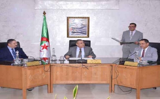 إشراف مراد على تنصيب الأمين العام الجديد لوزارة الداخلية ومدير الديوان 