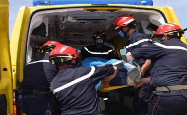 إصطدام حافلة لنقل الرياضيين وسيارة يخلف 13 مصابا بمعسكر