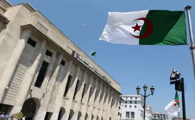 جلسة علنية لتنصيب أعضاء مجلس الأمة الجدد