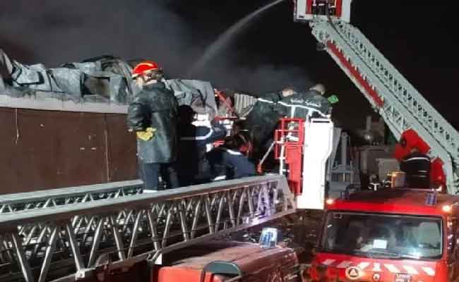 نشوب حريق داخل المركز التجاري بالبليدة دون تسجيل خسائر بشرية