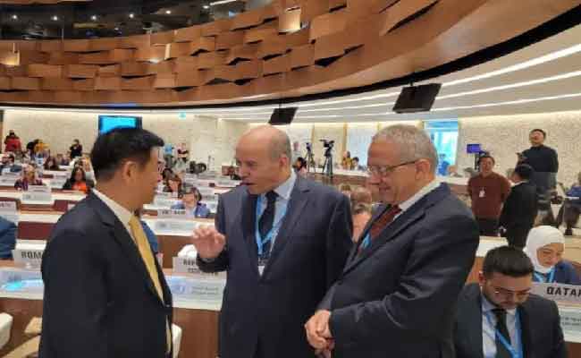 سايحي يلتقي نظيره الصيني بجنيف