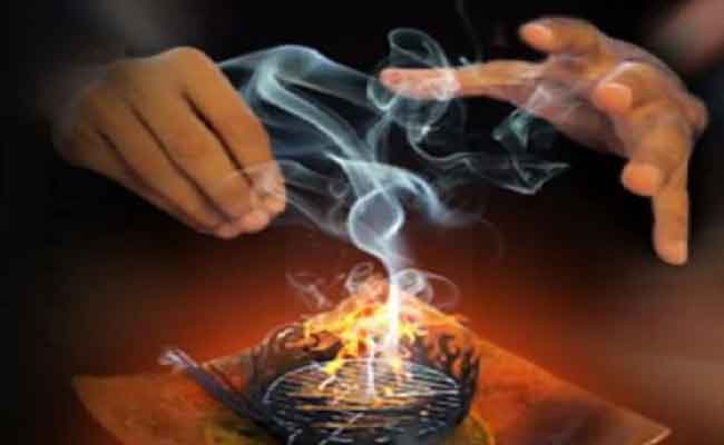 توقيف شخص رفقة زوجته يحترفان السحر والشعوذة بغليزان