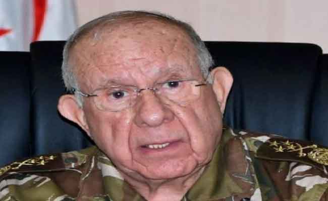 شنقريحة يقوم بزيارة عمل وتفقد إلى الناحية العسكرية الثالثة