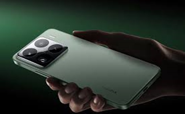 بمواصفات تنافس آيفون...شاومي تطلق هاتف 15S Pro