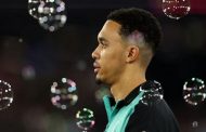 عقد أرنولد مع ريال مدريد الإسباني...