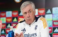الهلال السعودي يقدم عرضاً تاريخياً لـ