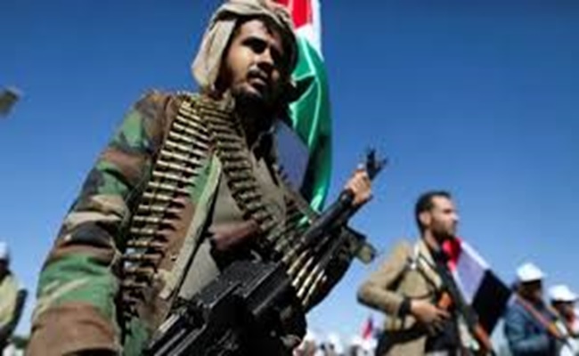 خبراء: الحوثيون يناورون بانتظار العودة إلى التصعيد