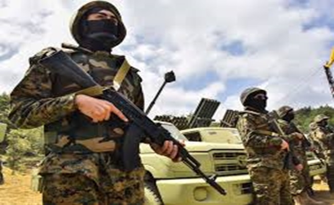 سلاح حزب الله ينذر بإشعال فتيل حرب جديدة في لبنان