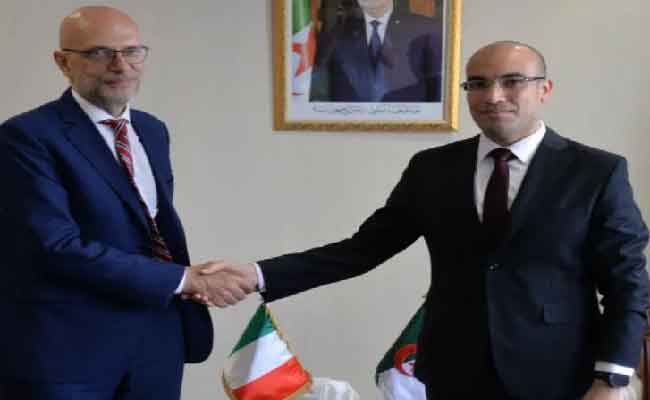 شايب يستقبل سفير إيطاليا لمناقشة ترقية مكانة الجالية الوطنية المقيمة بإيطاليا