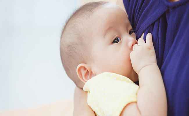 أسباب قلة إدرار حليب الثدي وطرق لزيادته