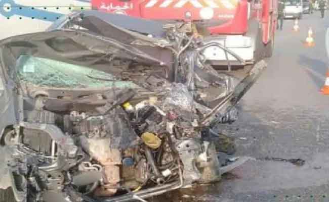 اصطدام تسلسلي بين حافلة وسيارتين يخلف 4 قتلى ومصابين بعين الدفلى