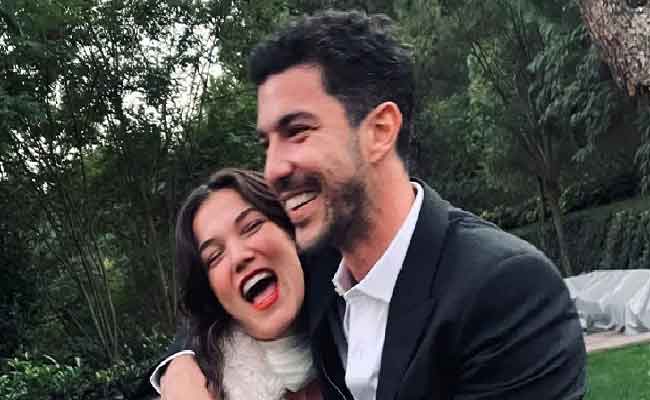 بينار دينيز وكان يلديرم ينشران صوراً واضحة لابنهما للمرة الأولى
