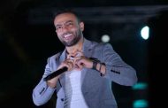تامر عاشور يثير القلق حول حالته الصحية بعد ظهوره ممسكاً بعكاز...