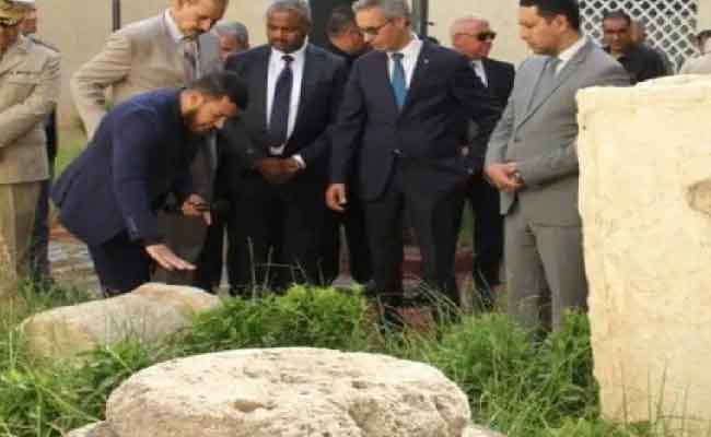 وزير الثقافة يؤكد إيداع ملف المسارات الثقافية للأضرحة الجنائزية والقبور النوميدية لدى “اليونيسكو”