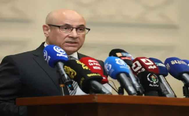 إشراف زيتوني على افتتاح أشغال اليوم الإعلامي حول السجل العمومي للمستفيدين الحقيقيين