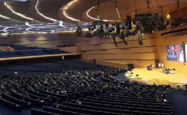 إشراف العرباوي على إنطلاق القمة الوطنية للشباب والمشاركة السياسية
