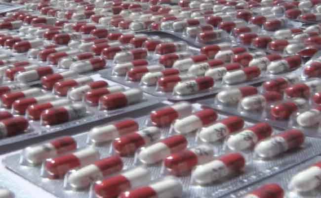 درك ميلة يطيح بثلاثة أشخاص متلبسين 2217 قرص مهلوس بميلة