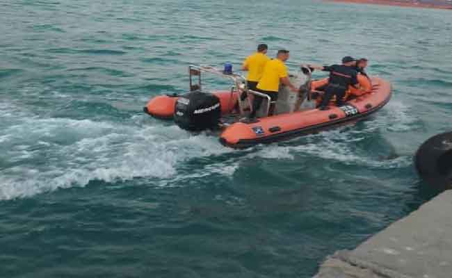 إنقاذ شابين جرفتهما التيارات البحرية بسيدي مروان بالشلف