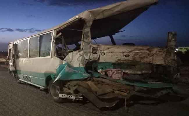 اصطدام بين حافلتين يخلف 6 قتلى و 19 جريحا بالبيض وتبون يعزي