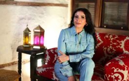 بعد تعاونهما في أغنية خطفوني...منى زكي توجه هذه الرسالة لابنة عمرو دياب