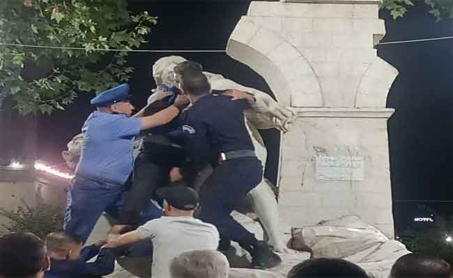 تخريب تمثال عين الفوارة بسطيف للمرة الثالثة!