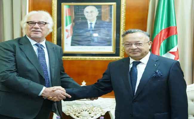 توقيع اتفاقية شراكة بين وزارة التعليم العالي والوكالة الوطنية للأمن الصحي