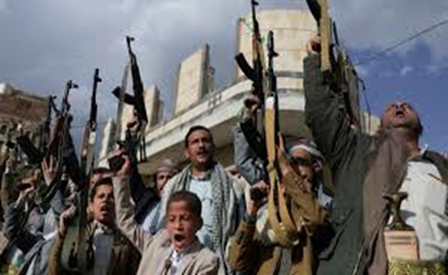 الحوثيين يهددون التجارة في البحر الأحمر