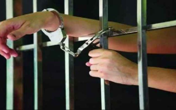 حبس 5 أشخاص تورطوا في شجار مسلح خلف مصابا بأحد فنادق مدينة عين ولمان