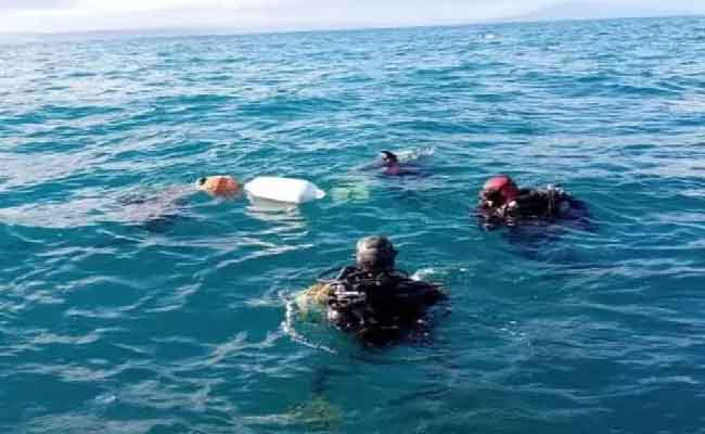 انتشال جثث 3 أشخاص غرقوا بشاطئ البهجة الممنوع من السباحة بمستغانم