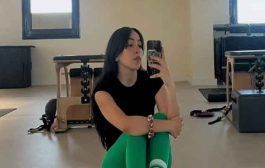 سارة طيبة تظهر بـ تيشيرت يحمل صورة الفنان راشد الماجد...فما القصة؟