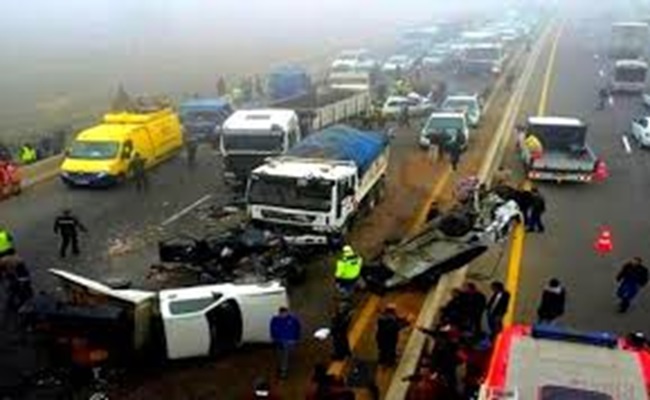 في الجزائر الجديدة حرقى في الشتاء و غرقى في الصيف اما باقي السنة فحرب الطرقات تكفلت بالباقي...