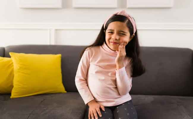 شكوى تتكرر: ماذا أفعل مع قصص التمارض الصباحي قبل الذهاب إلى المدرسة؟