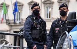 إيطاليا تفكك شبكة متهمة بتحويل أموال المخدرات إلى ذهب
