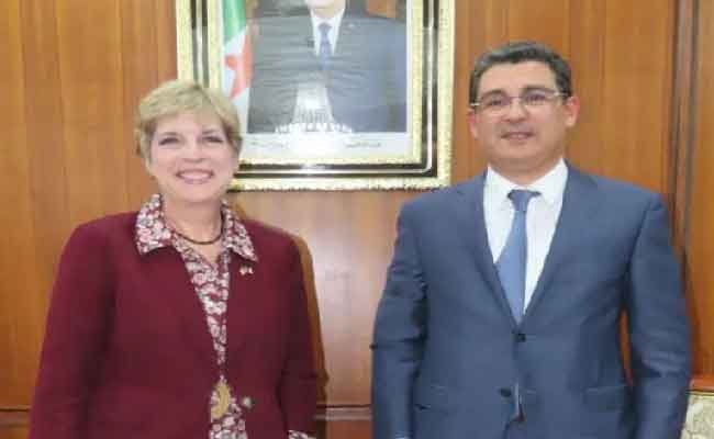 آيت مسعودان يتباحث مع السفيرة الأمريكية آفاق التعاون الثنائي في المجال الصحي