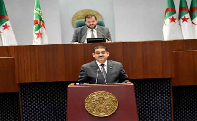 دربال يكشف عن التحضير لإنجاز سد في واد الأبيض ببشار