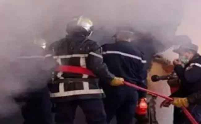 حريق محل تجاري يخلف 9 مصابين بقسنطينة