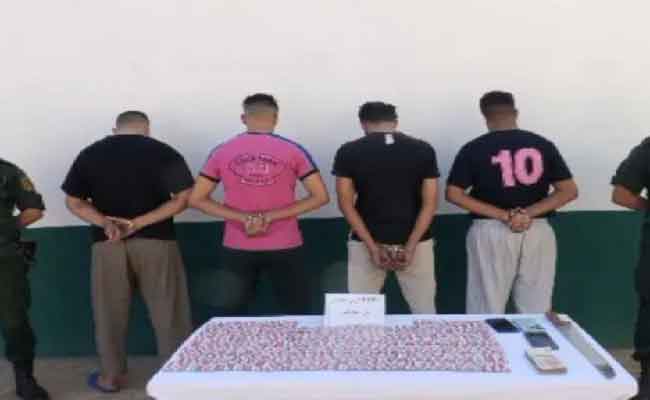 الإطاحة بجماعة إجرامية  تحترف بيع وحيازة وتخزين المؤثرات العقلية بوهران