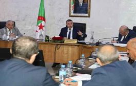 وزير الداخلية يترأس اجتماعا تأطيريا حول النقل بالسكك الحديدية والنقل البحري للبضائع