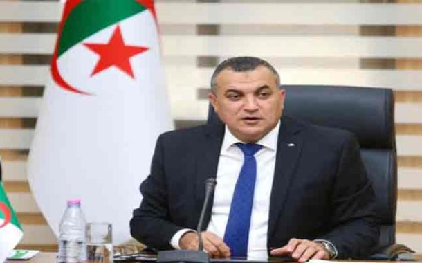 زروقي يجتمع بممثلي متعاملي الهاتف النقال لبحث إدماج eSIM ضمن باقي الخدمات