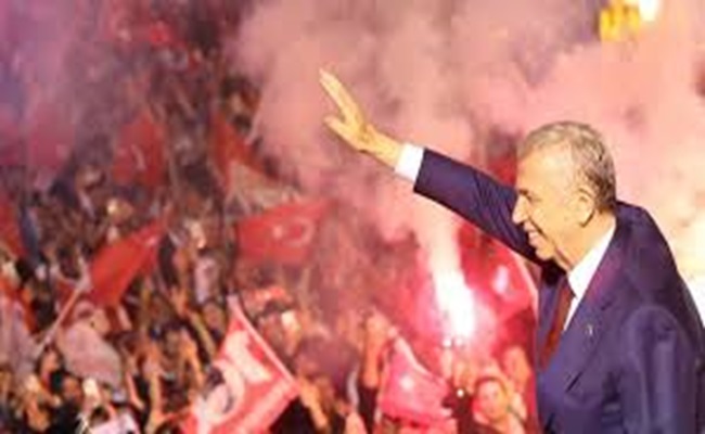 منافس أردوغان...الادعاء التركي يطلب إذناً للتحقيق مع عمدة أنقرة يافاش