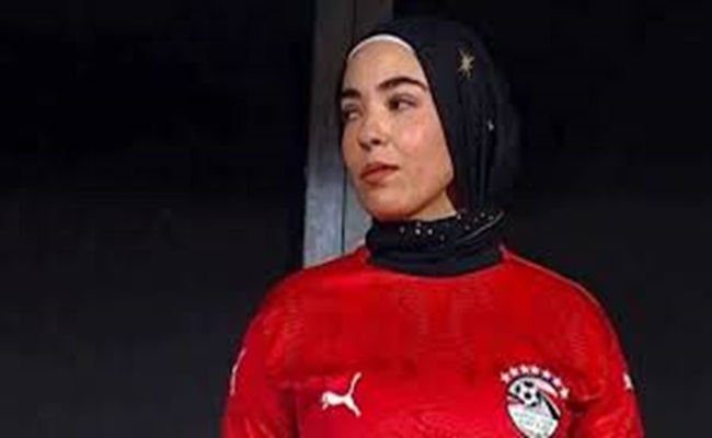 زوجة محمد صلاح تخطف الأضواء في احتفالات منتخب مصر