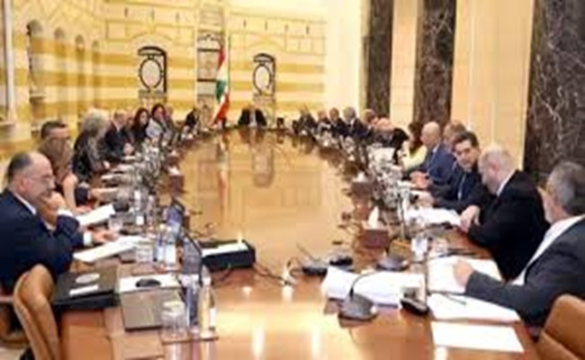 سياسي لبناني: 