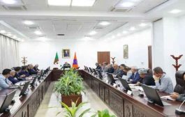 عجال يجتمع بمسؤولي سونلغاز